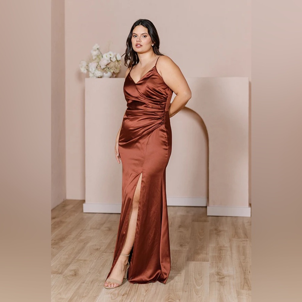 NWT Revelry Rory Satin Dress in Terracotta Rust - 709